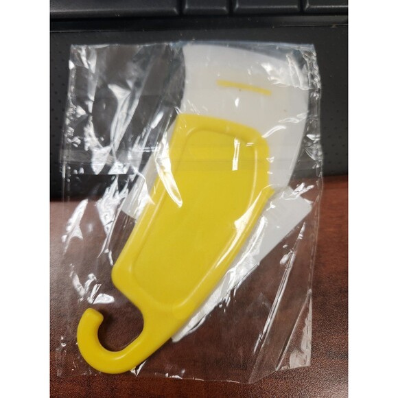 Pan Scraper new in package - Picture 2 of 3